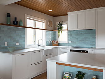 THUMB-neo-design-designer-kitchen-classic-traditional-shaker-white-tiles-stone